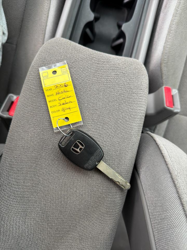 Honda Civic Sdn LX AT 2006