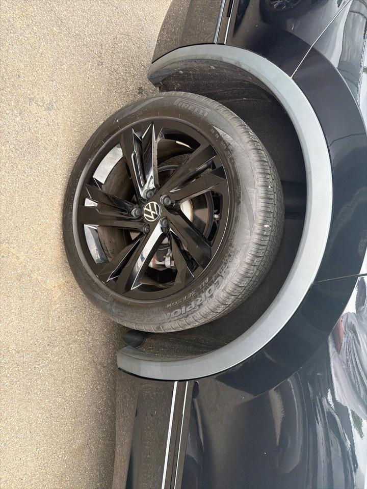 Volkswagen Tiguan 2.0T SE R-Line Black 4MOTION 2023