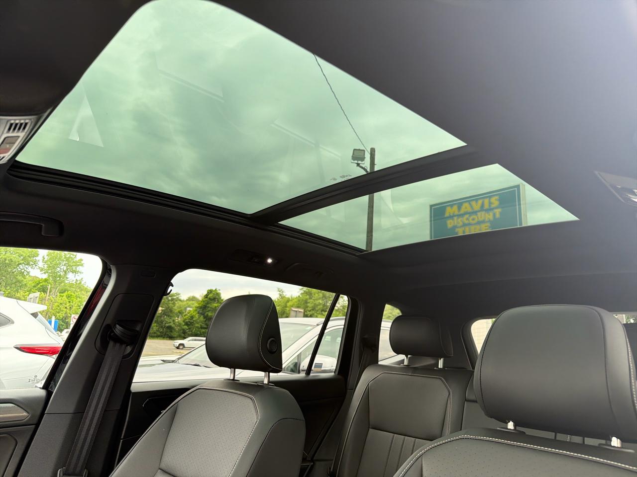 Volkswagen Tiguan 2.0T SE R-Line Black 4MOTION 2023
