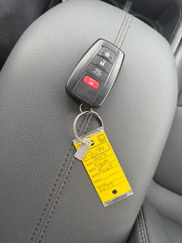 Toyota RAV4 Hybrid XLE Premium AWD (Natl) 2023