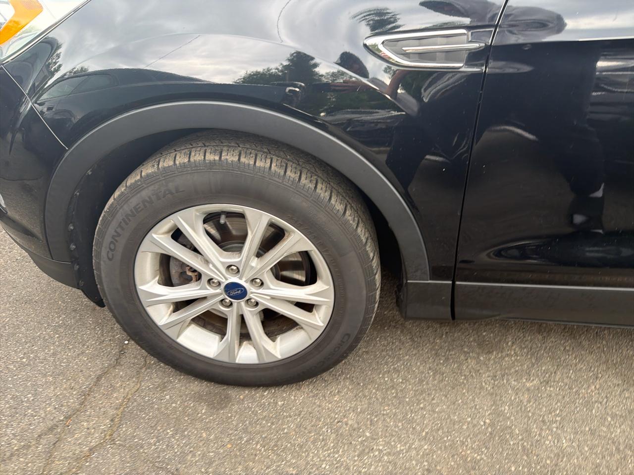 Ford Escape SEL 4WD 2018