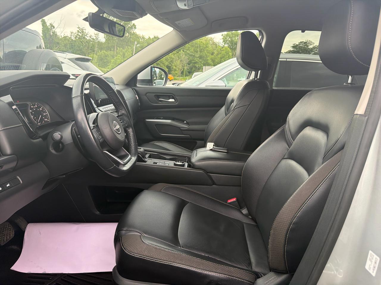 Nissan Pathfinder SL 4WD 2023