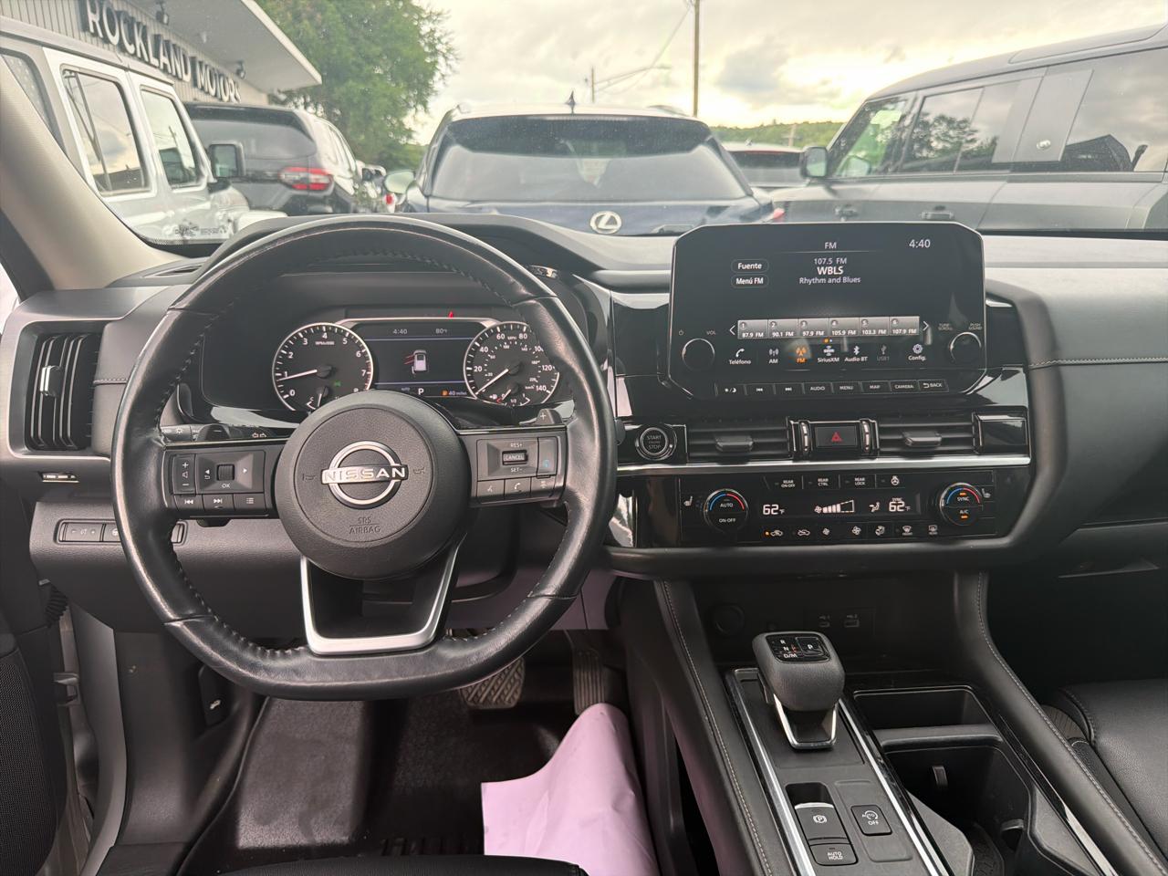 Nissan Pathfinder SL 4WD 2023
