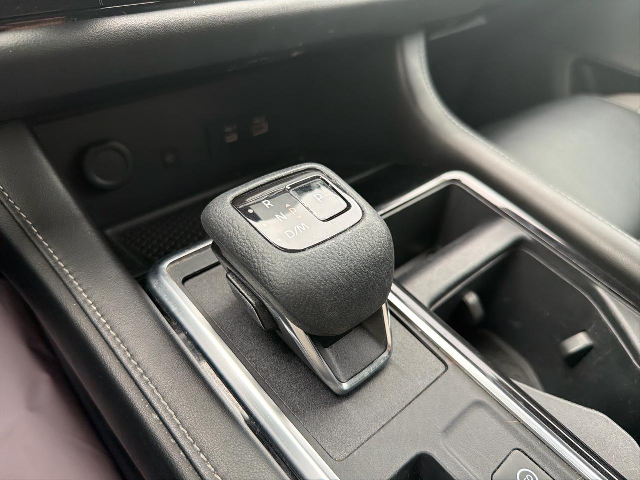 Nissan Pathfinder SL 4WD 2023