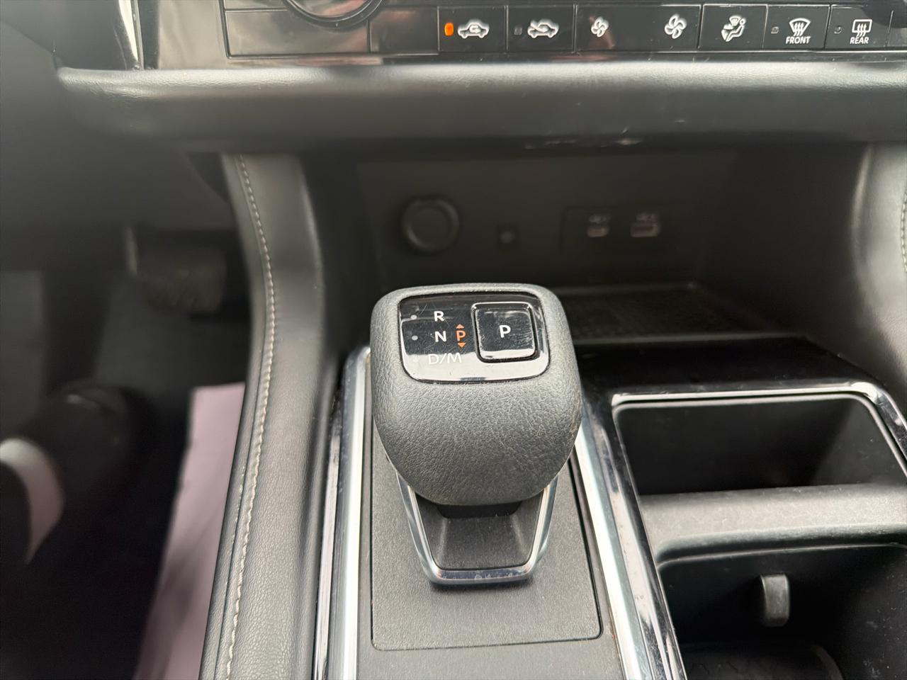Nissan Pathfinder SL 4WD 2023