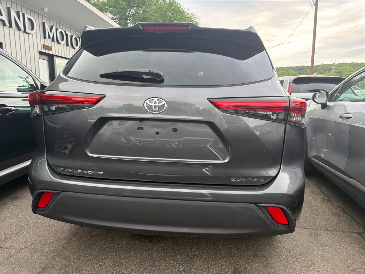 Toyota Highlander Platinum AWD (Natl) 2023