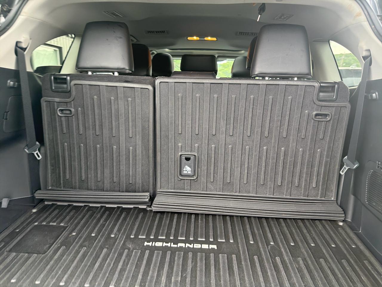 Toyota Highlander Platinum AWD (Natl) 2023