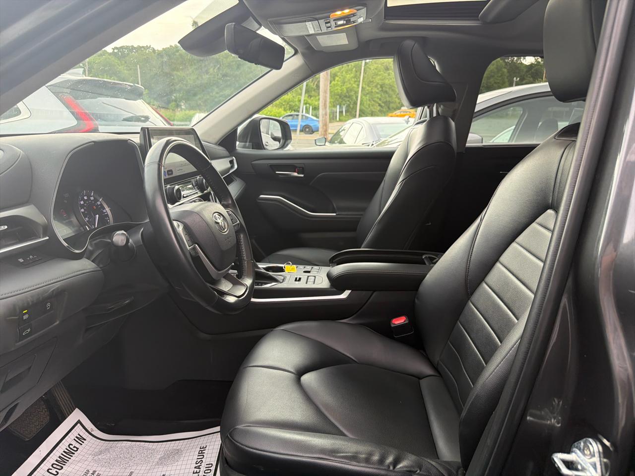 Toyota Highlander Platinum AWD (Natl) 2023