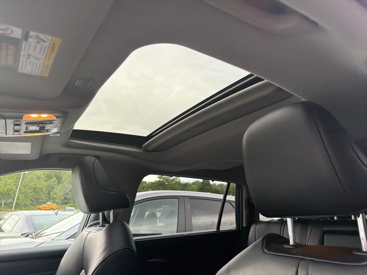 Toyota Highlander Platinum AWD (Natl) 2023