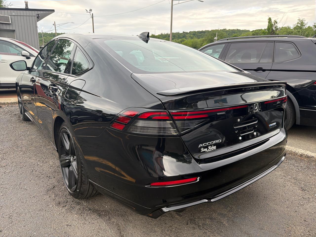 Honda Accord Hybrid Sport-L Sedan 2023