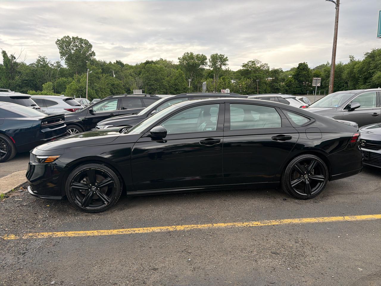 Honda Accord Hybrid Sport-L Sedan 2023