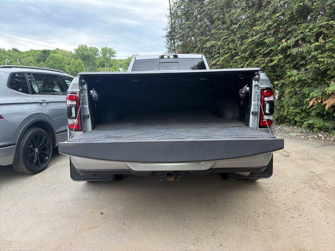 RAM 3500 Limited 4x4 Crew Cab 8' Box 2024