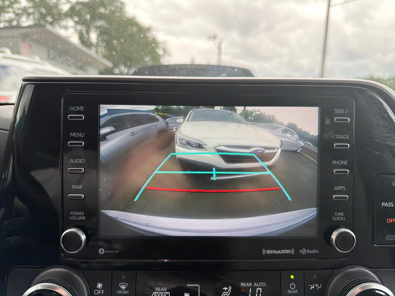 Toyota Highlander LE AWD (Natl) 2022