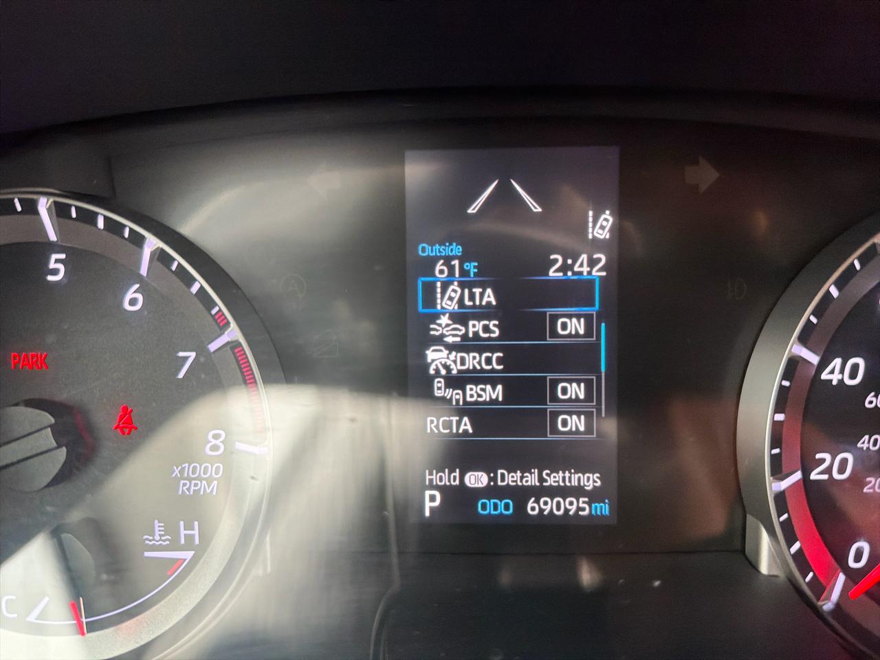 Toyota Highlander LE AWD (Natl) 2022