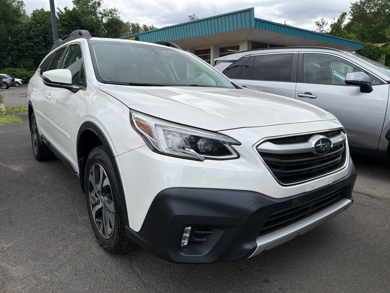Subaru Outback Limited CVT 2022