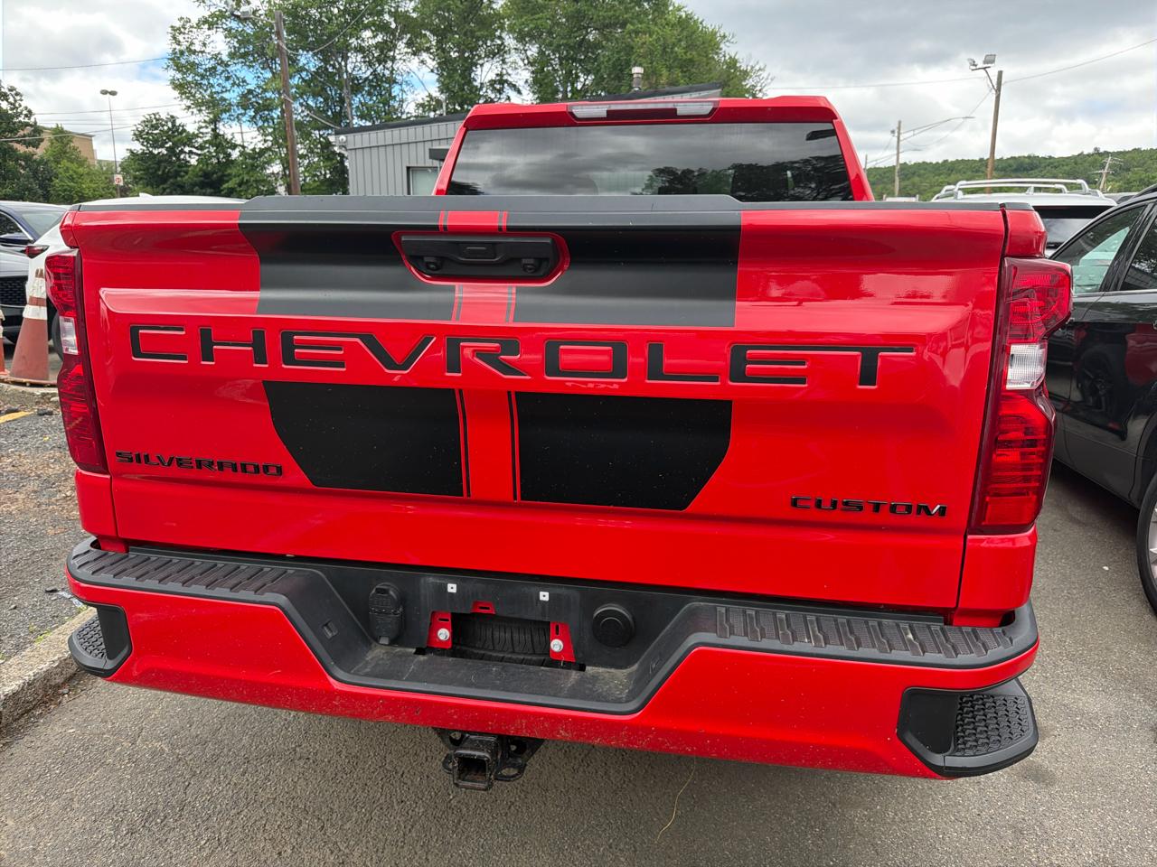 Chevrolet Silverado 1500 4WD Crew Cab 147" Custom 2024