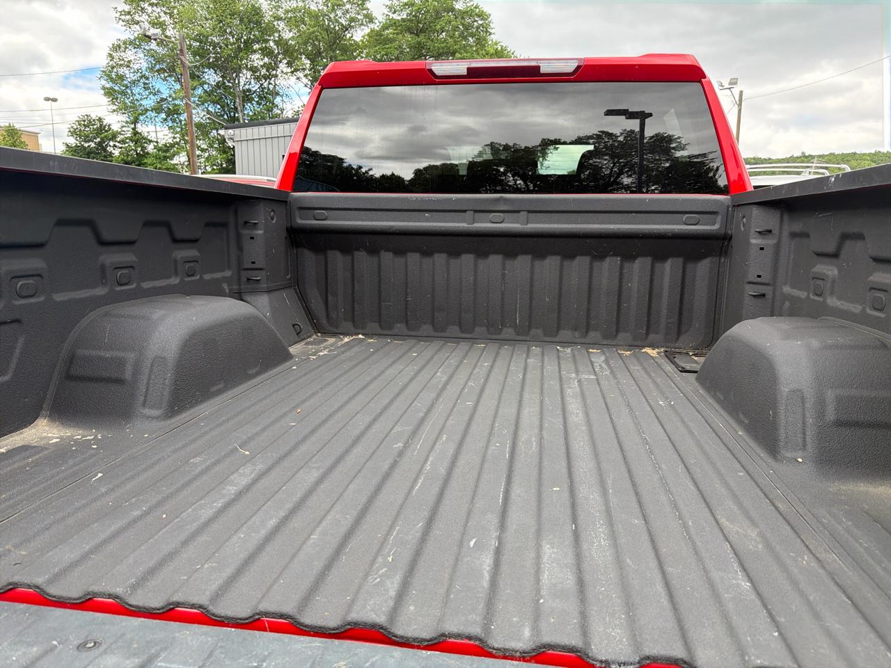 Chevrolet Silverado 1500 4WD Crew Cab 147" Custom 2024