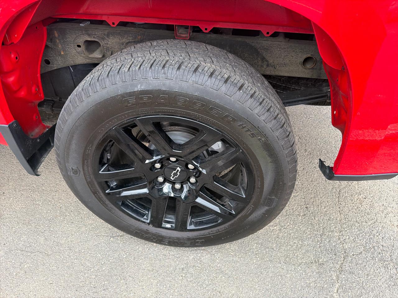 Chevrolet Silverado 1500 4WD Crew Cab 147" Custom 2024