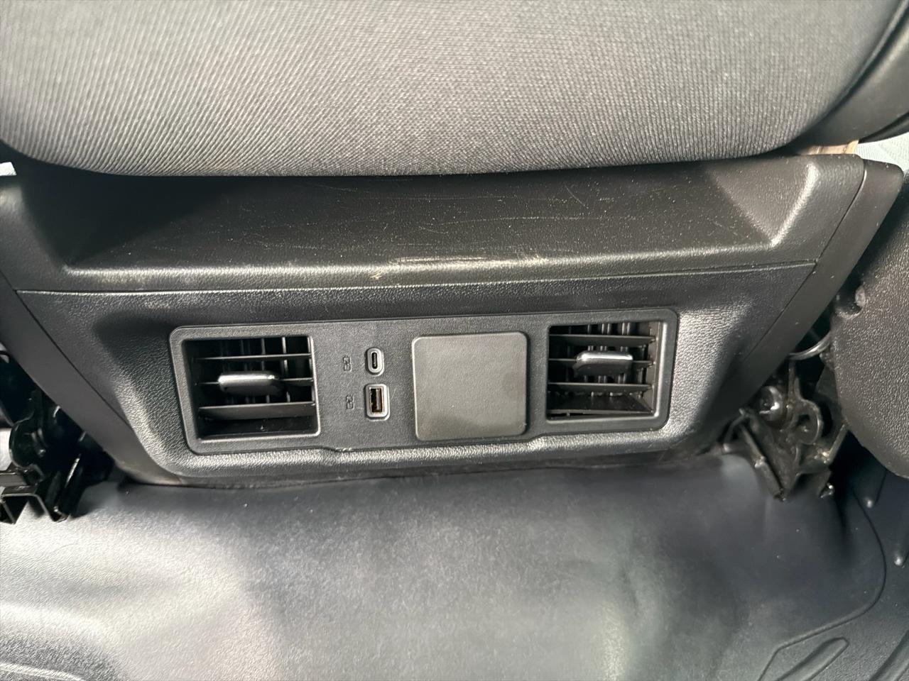 Chevrolet Silverado 1500 4WD Crew Cab 147" Custom 2024