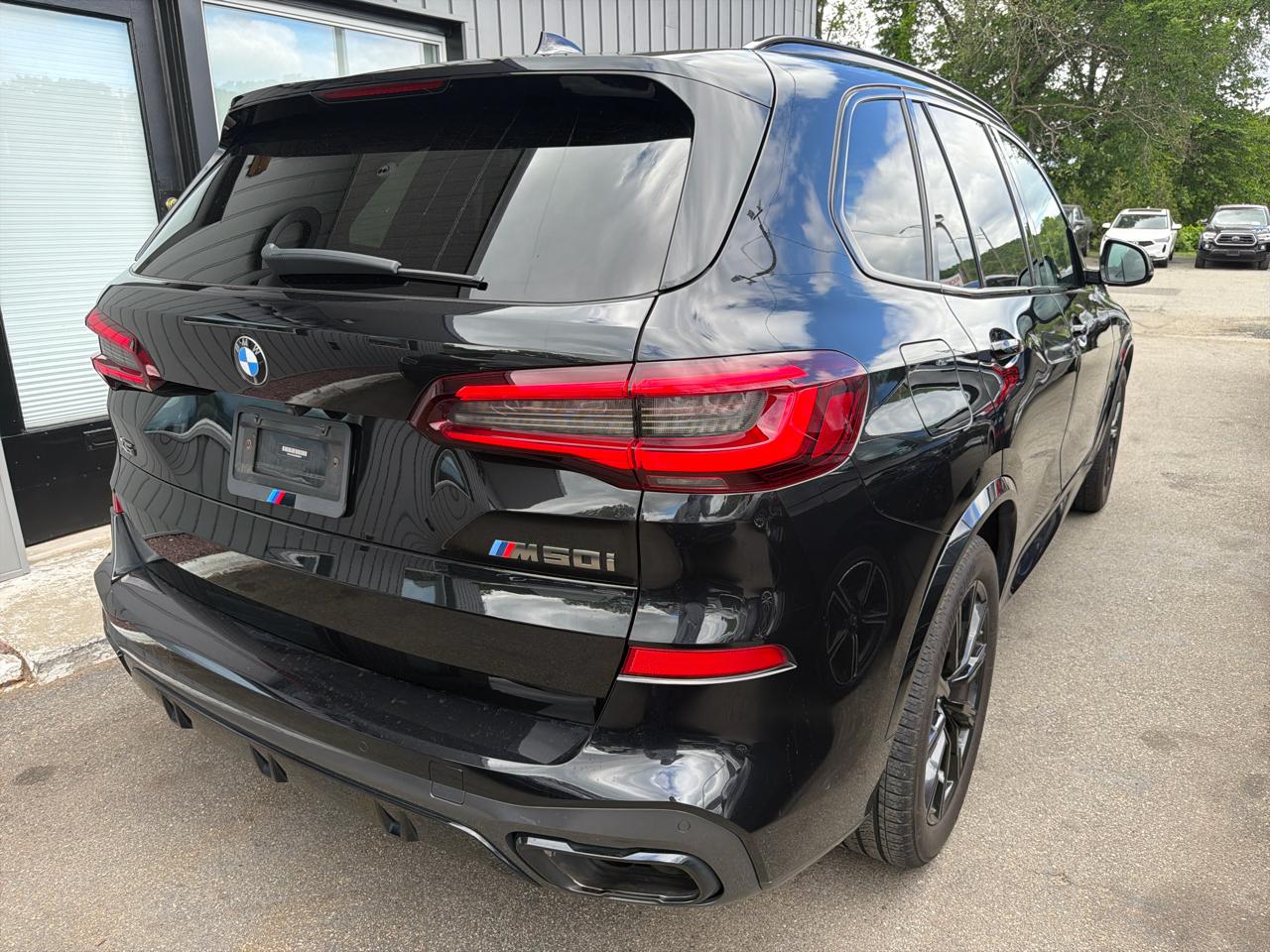 BMW X5 M50i Sports Activity Vehicle 2021