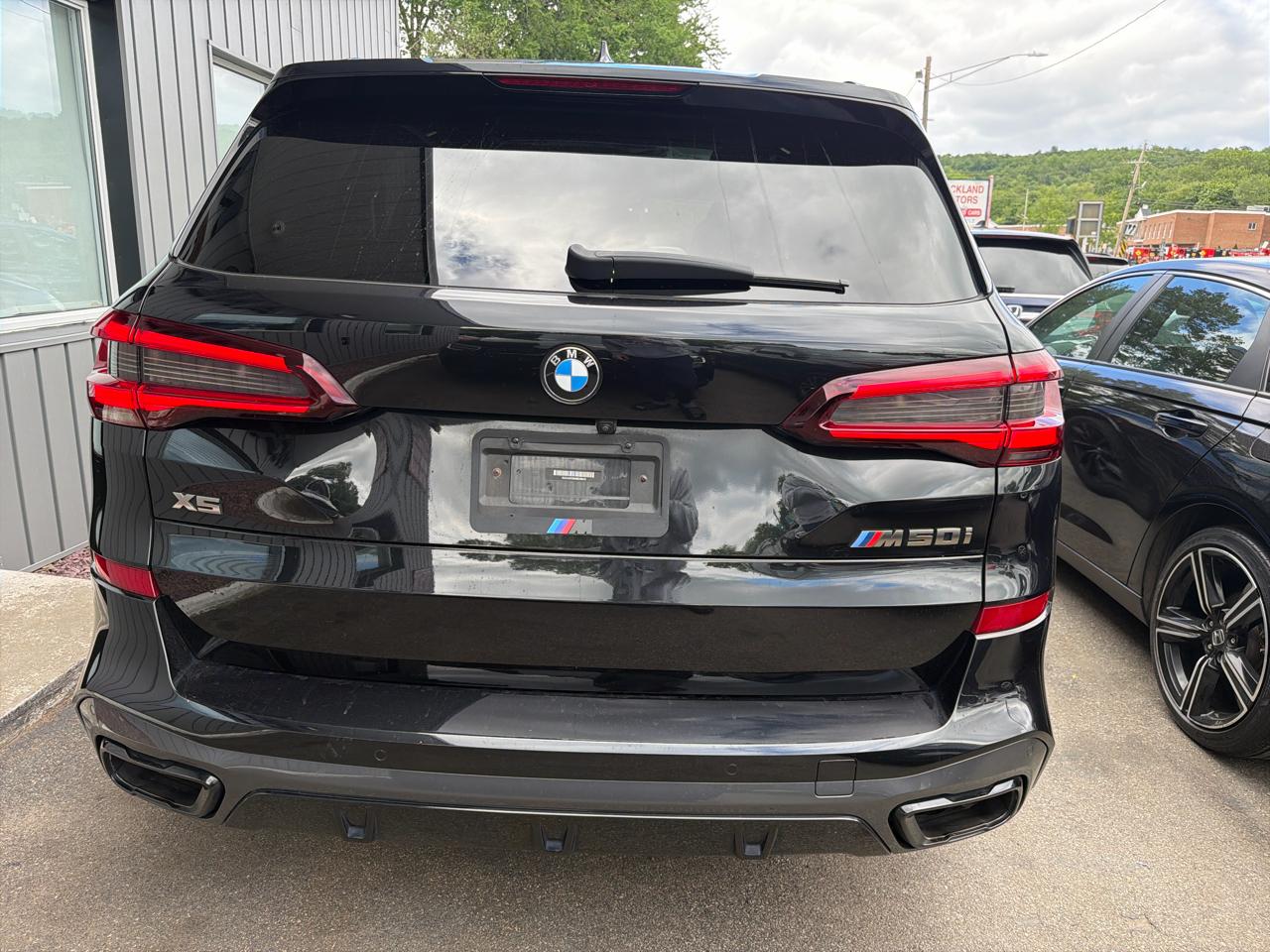 BMW X5 M50i Sports Activity Vehicle 2021