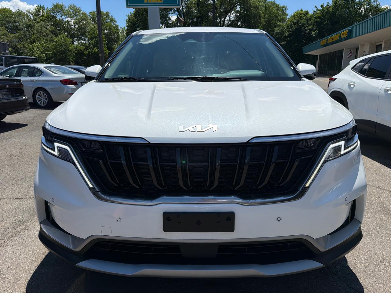 Kia Carnival EX 2024