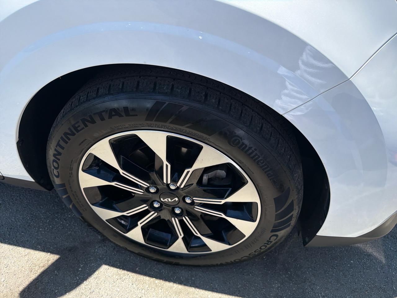 Kia Carnival EX 2024