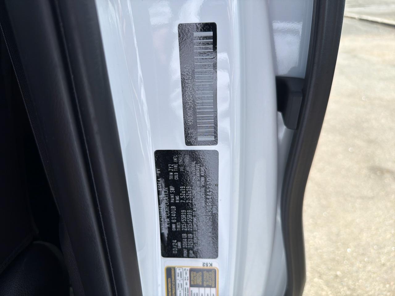 Kia Carnival EX 2024