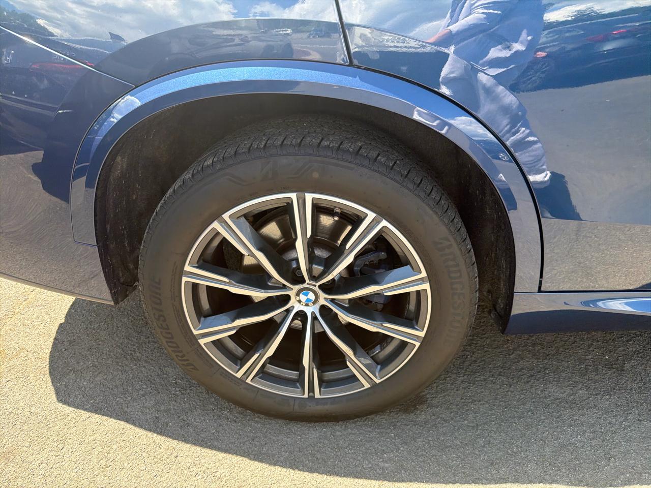 BMW X5  2023