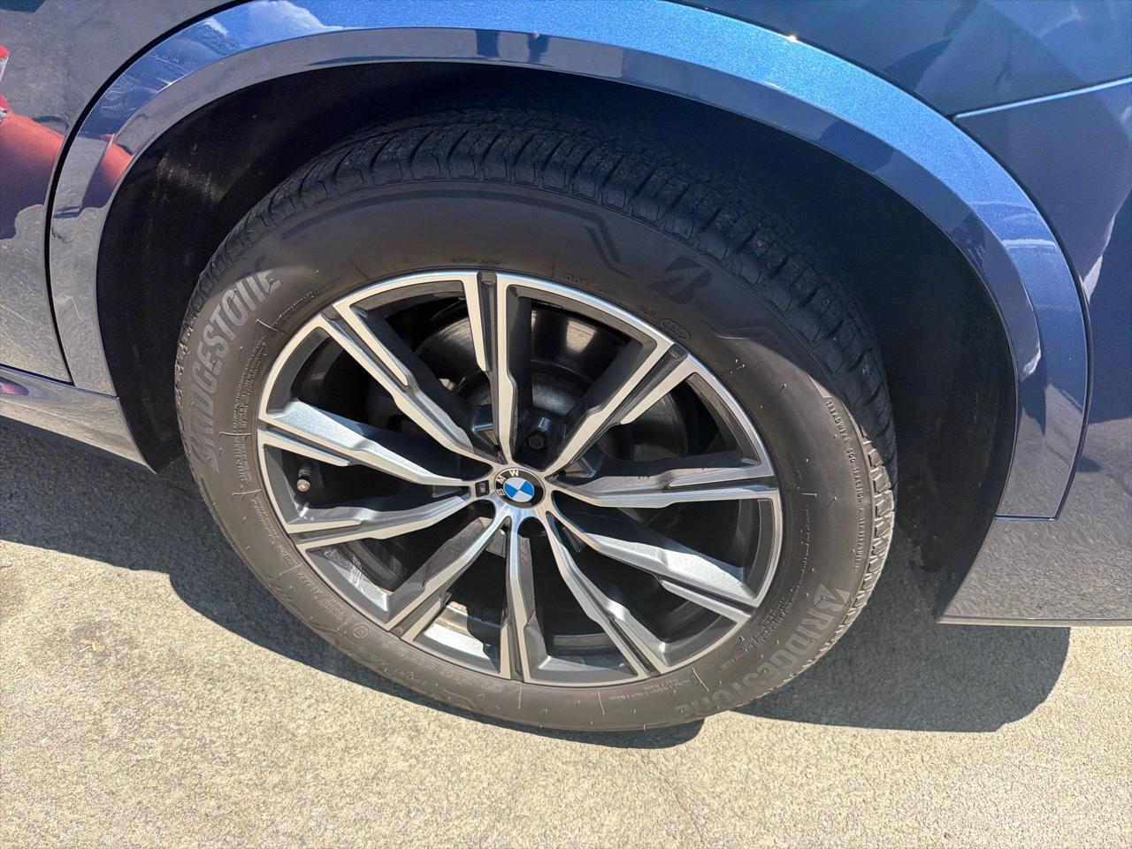 BMW X5  2023