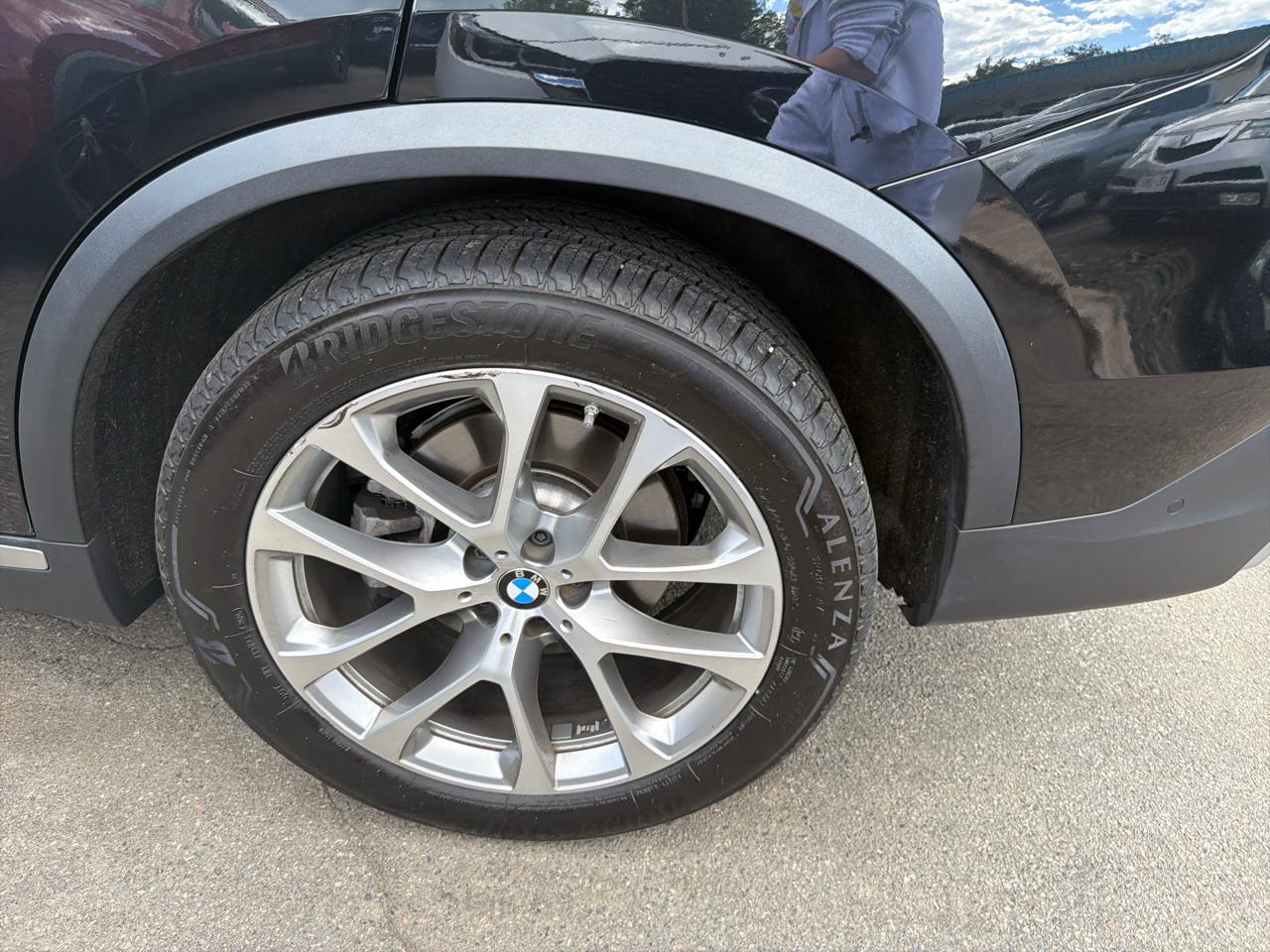 BMW X5 xDrive40i Sports Activity Vehicle 2024