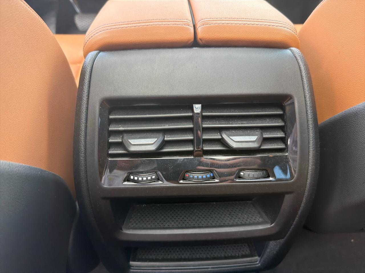 BMW X5 xDrive40i Sports Activity Vehicle 2024