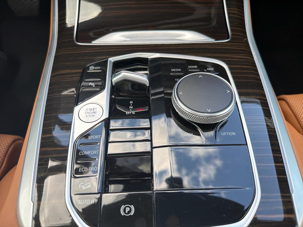BMW X5 xDrive40i Sports Activity Vehicle 2024