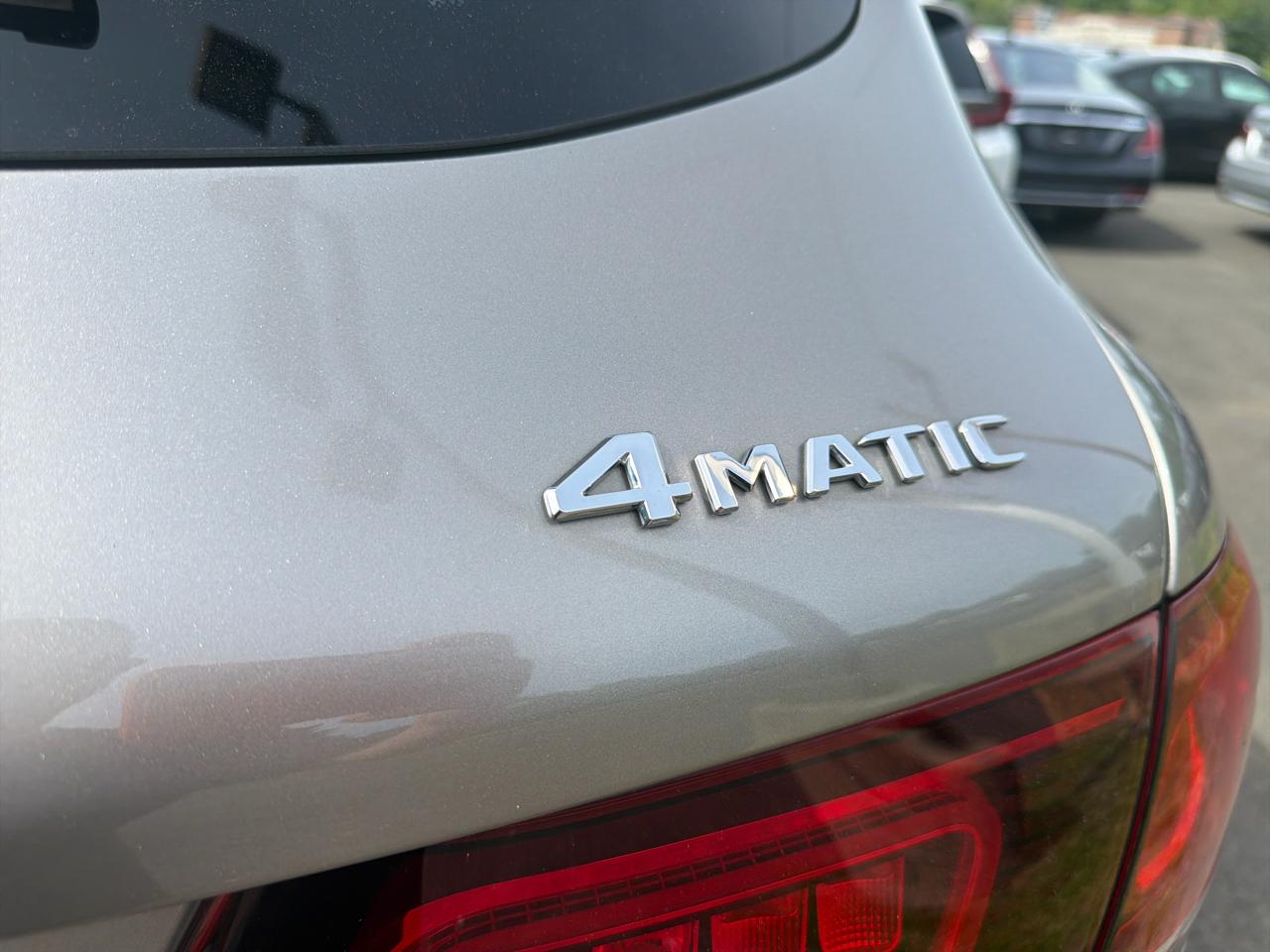 Mercedes-Benz GLC GLC 300 4MATIC SUV 2020
