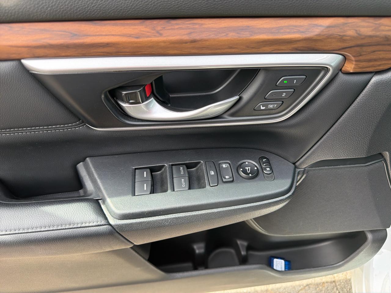 Honda CR-V Hybrid Touring AWD 2021