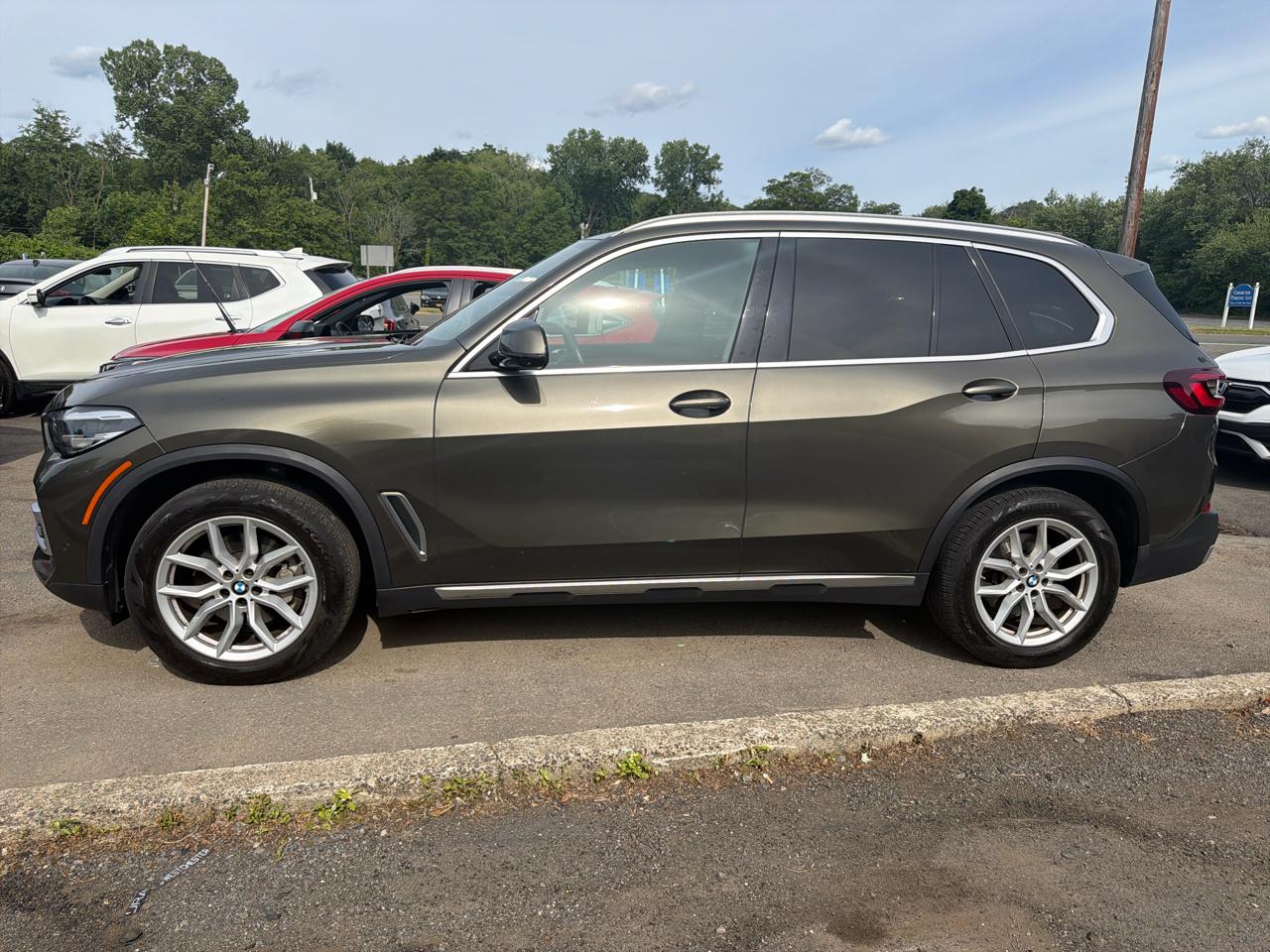 BMW X5 xDrive40i Sports Activity Vehicle 2023