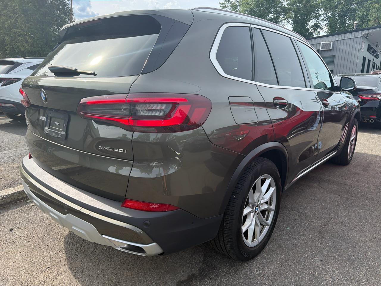 BMW X5 xDrive40i Sports Activity Vehicle 2023