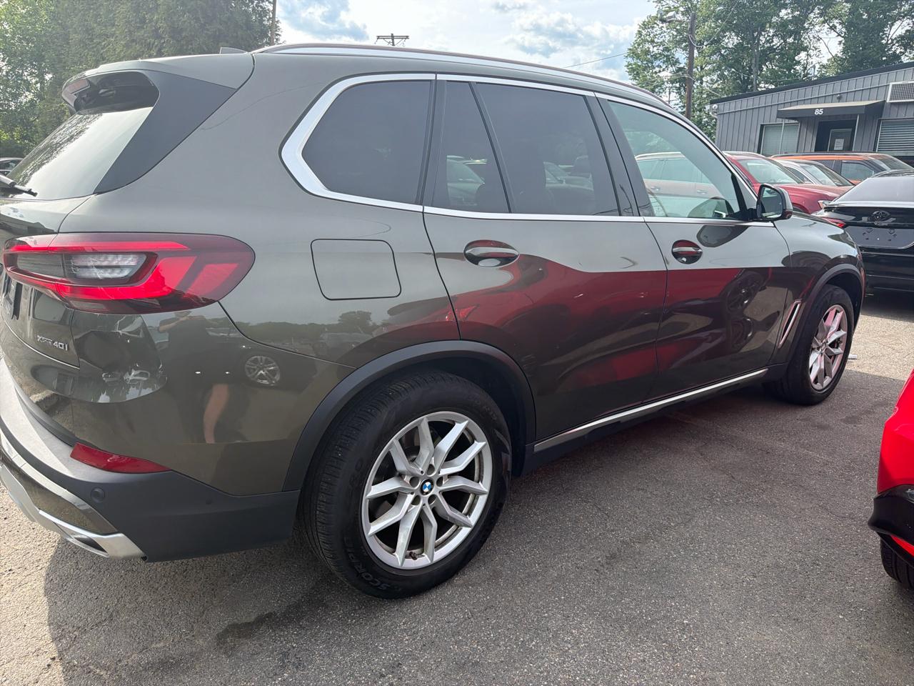 BMW X5 xDrive40i Sports Activity Vehicle 2023
