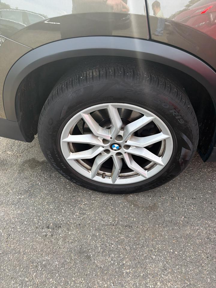 BMW X5 xDrive40i Sports Activity Vehicle 2023