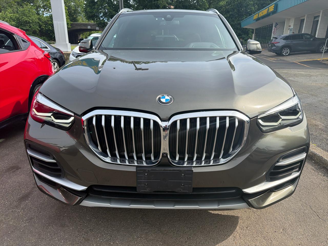 BMW X5 xDrive40i Sports Activity Vehicle 2023