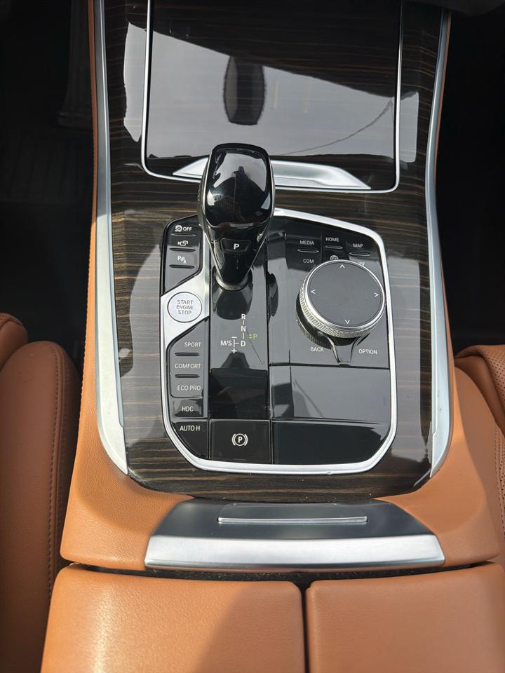 BMW X5 xDrive40i Sports Activity Vehicle 2023