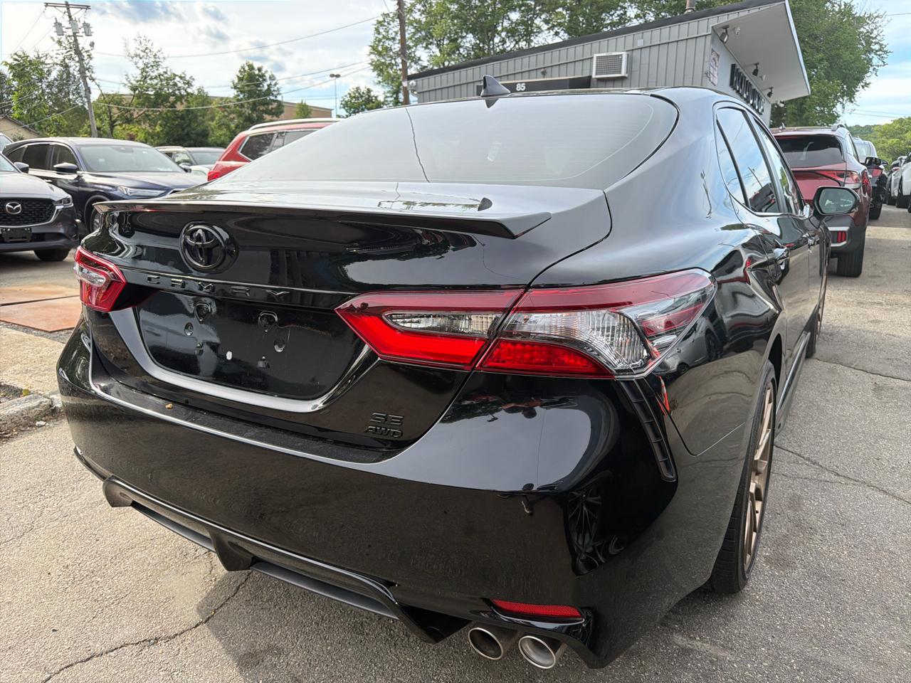 Toyota Camry SE Auto AWD (Natl) 2024