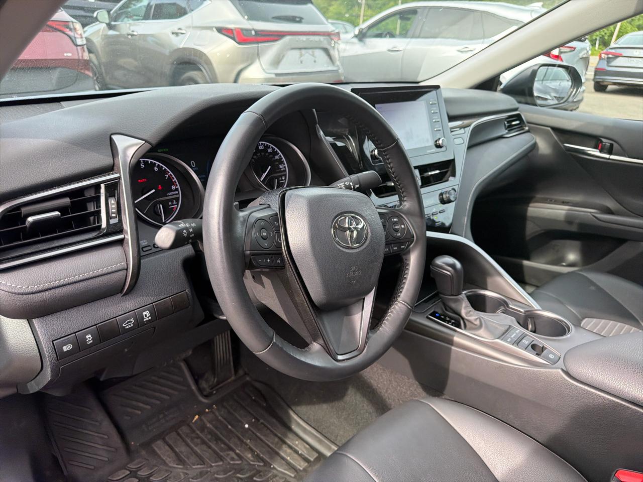 Toyota Camry SE Auto AWD (Natl) 2024