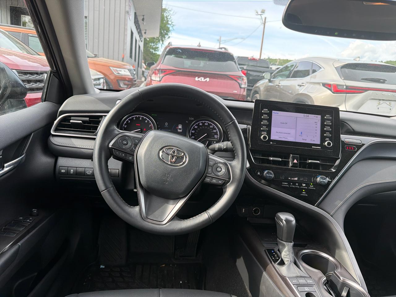 Toyota Camry SE Auto AWD (Natl) 2024