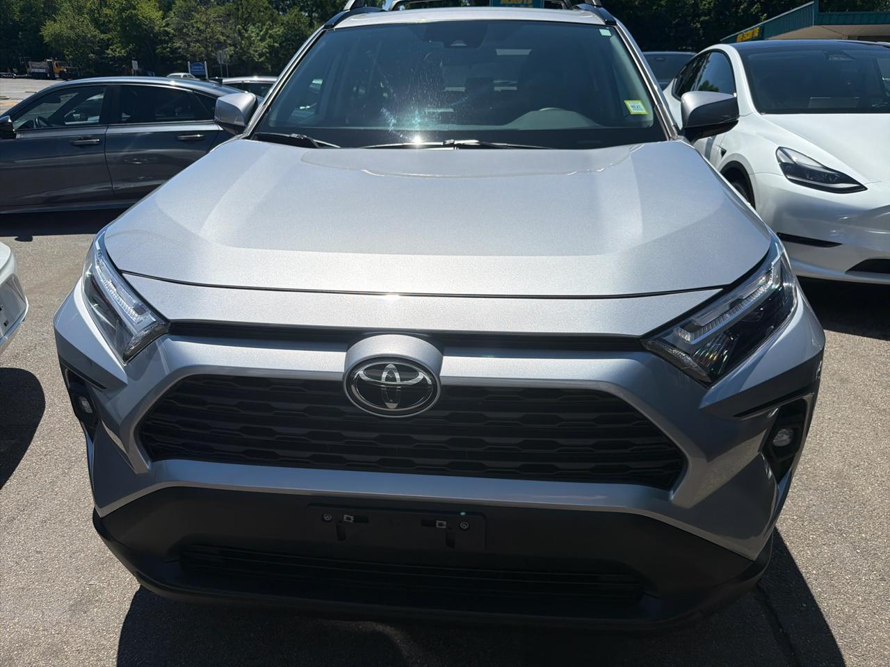 Toyota RAV4 XLE Premium AWD (Natl) 2023