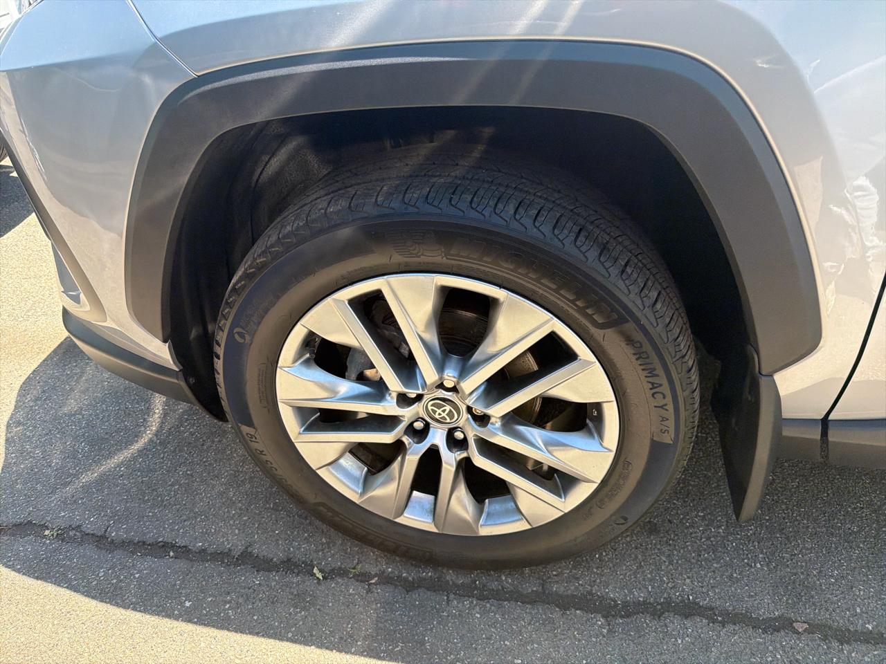 Toyota RAV4 XLE Premium AWD (Natl) 2023