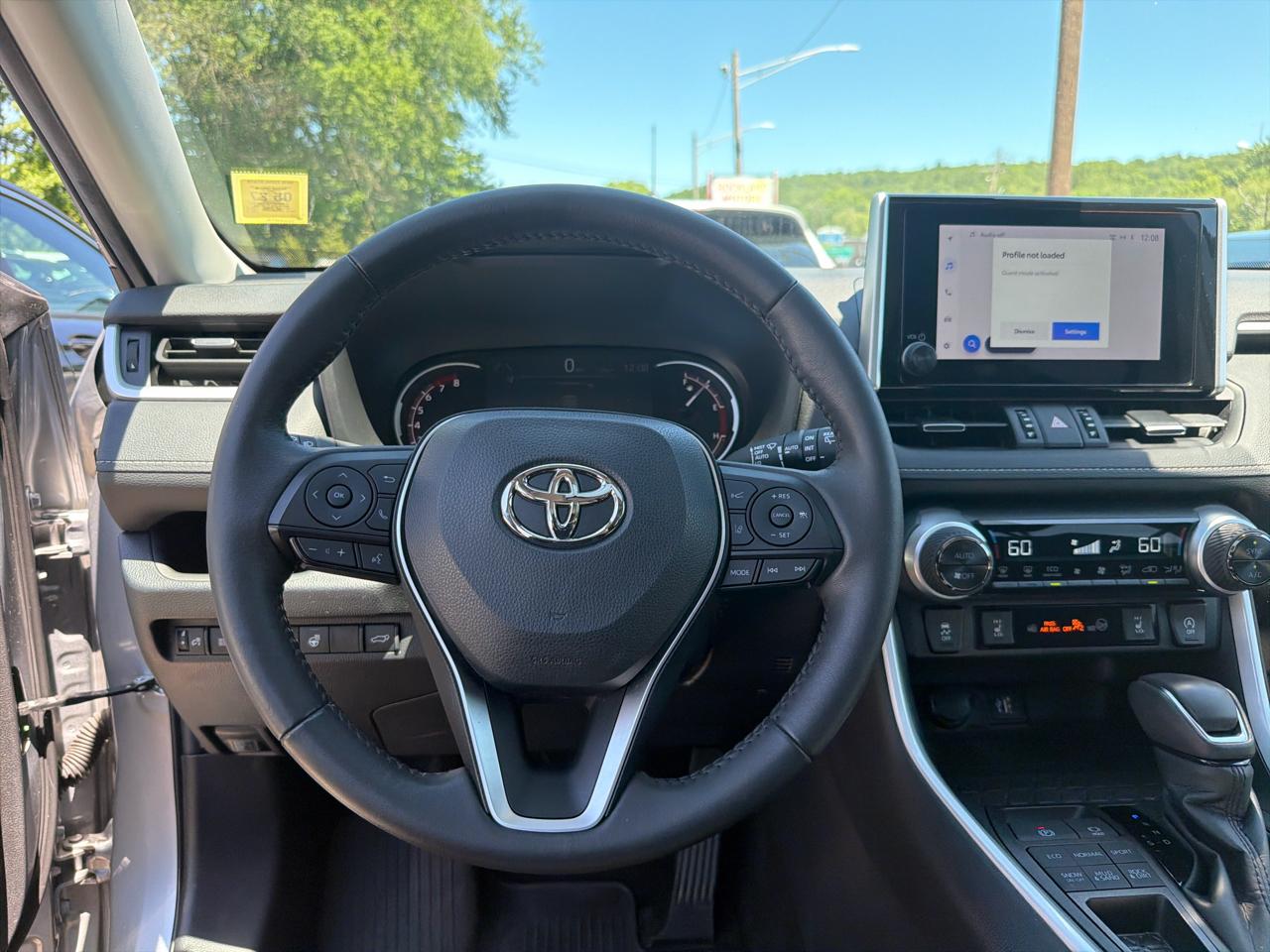 Toyota RAV4 XLE Premium AWD (Natl) 2023