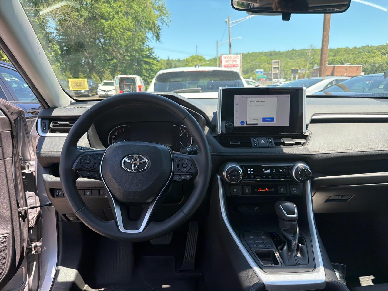 Toyota RAV4 XLE Premium AWD (Natl) 2023