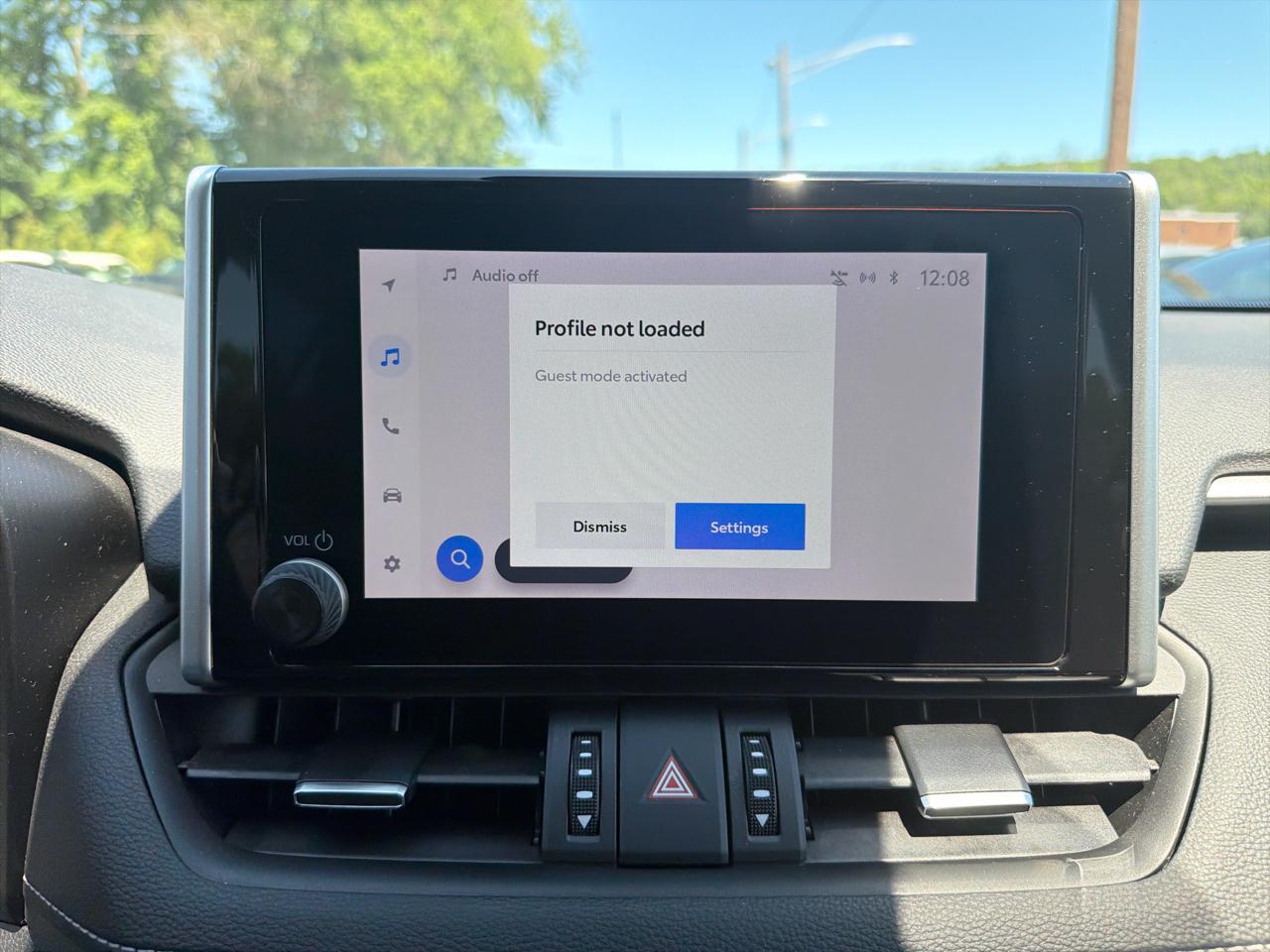 Toyota RAV4 XLE Premium AWD (Natl) 2023