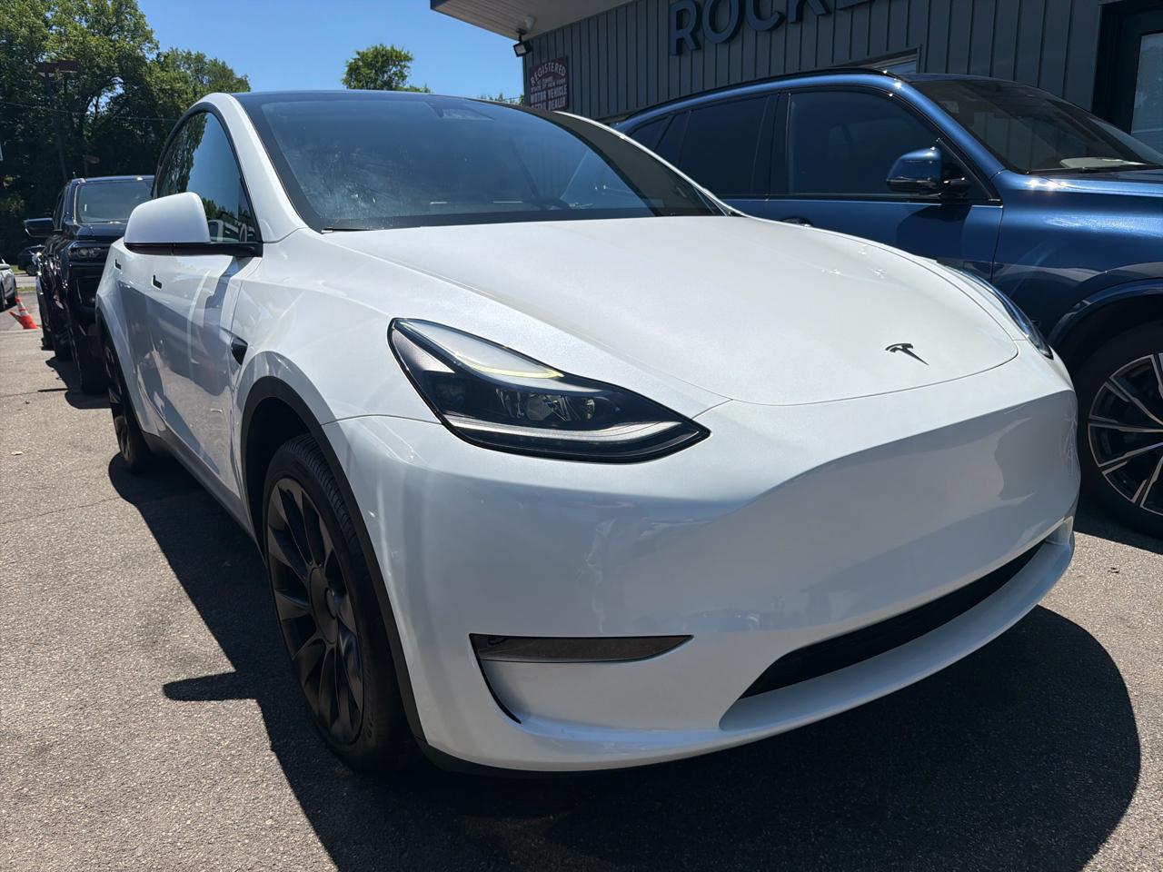 Tesla Model Y RWD *Ltd Avail* 2024